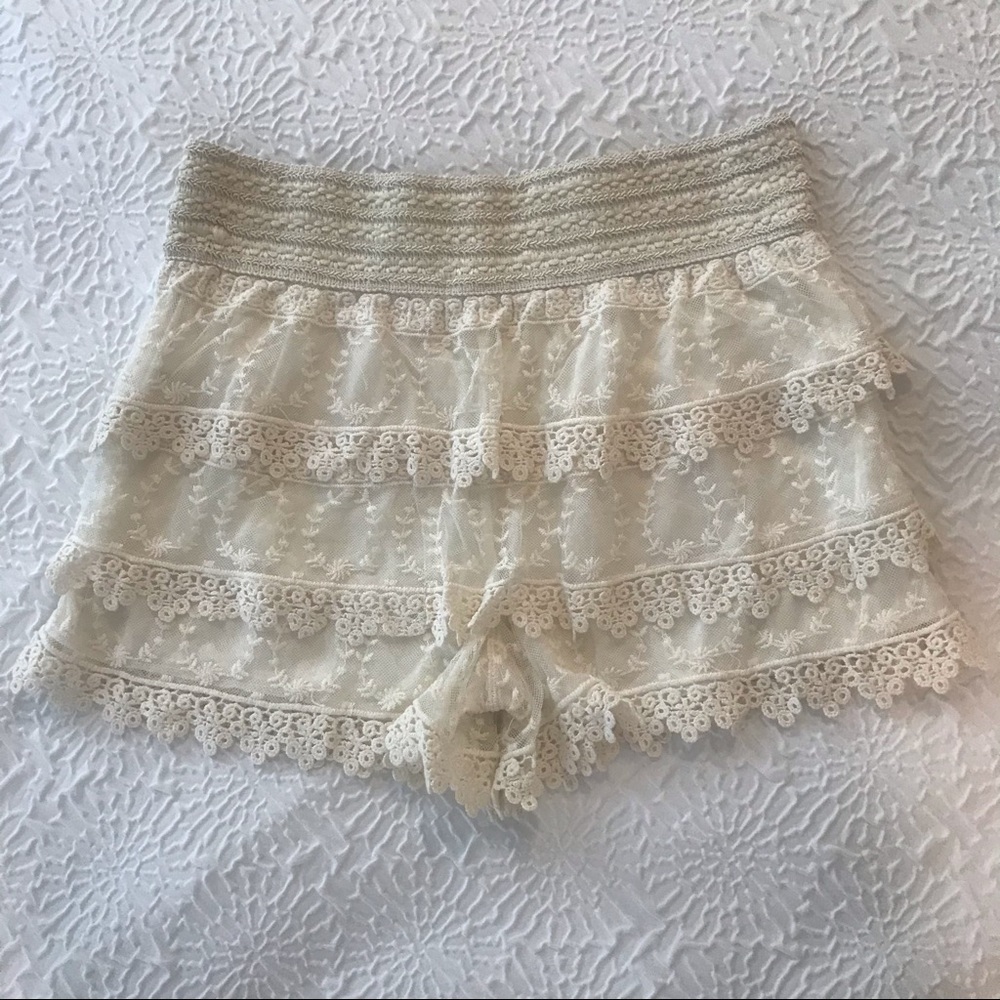 Cream Crochet Shorts / Bloomers